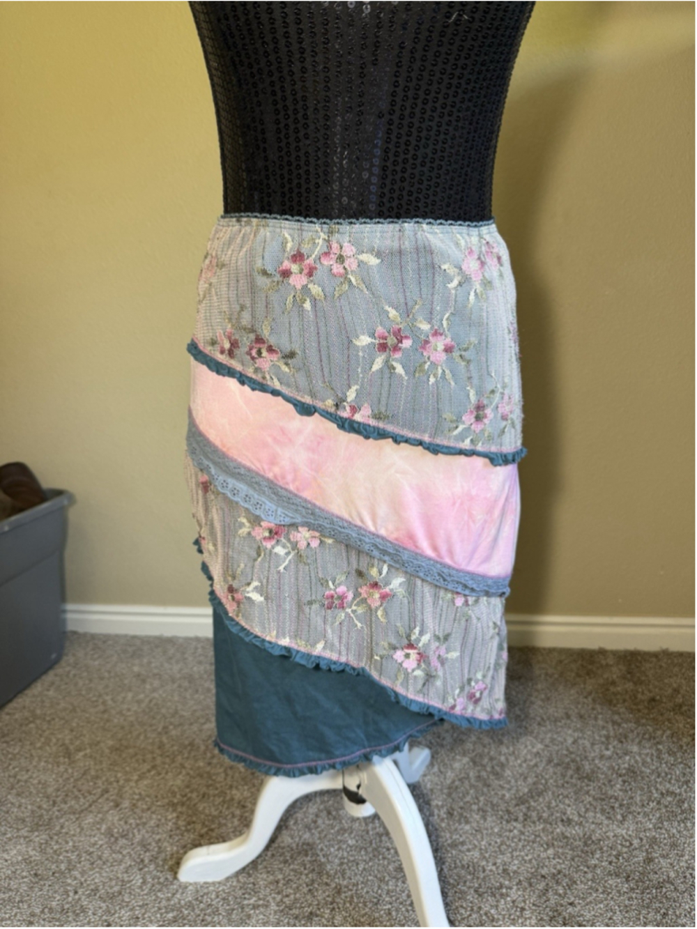 Vintage Y2K Gypsy Daisy size medium